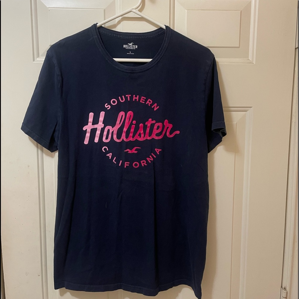Hollister T shirt